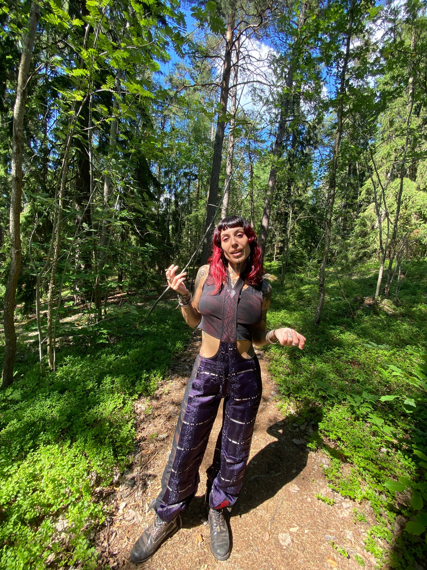 Silk suspender pants in purple