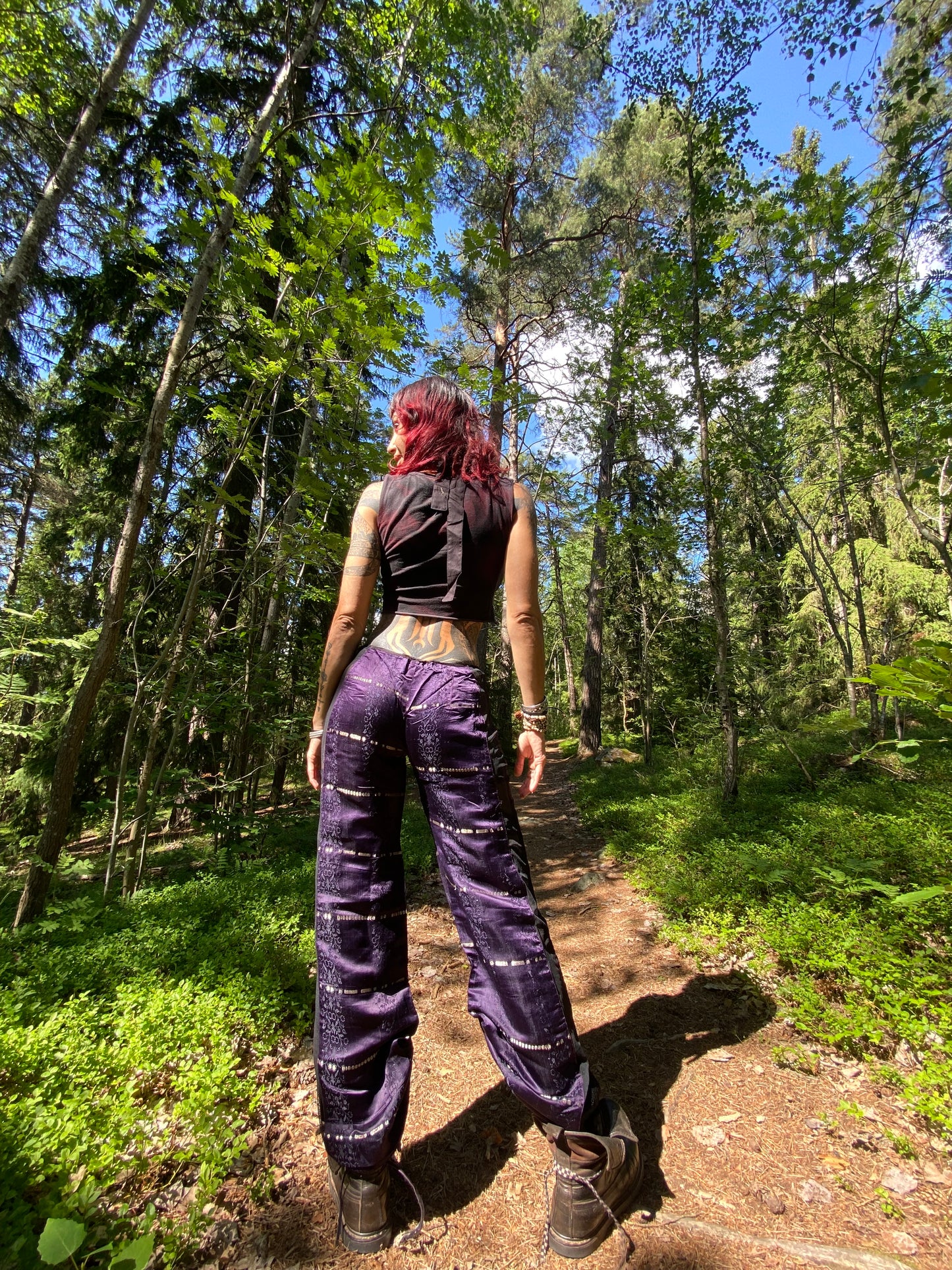 Silk suspender pants in purple