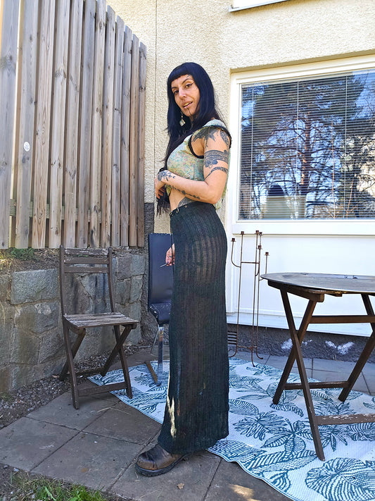 Long skirt with open side